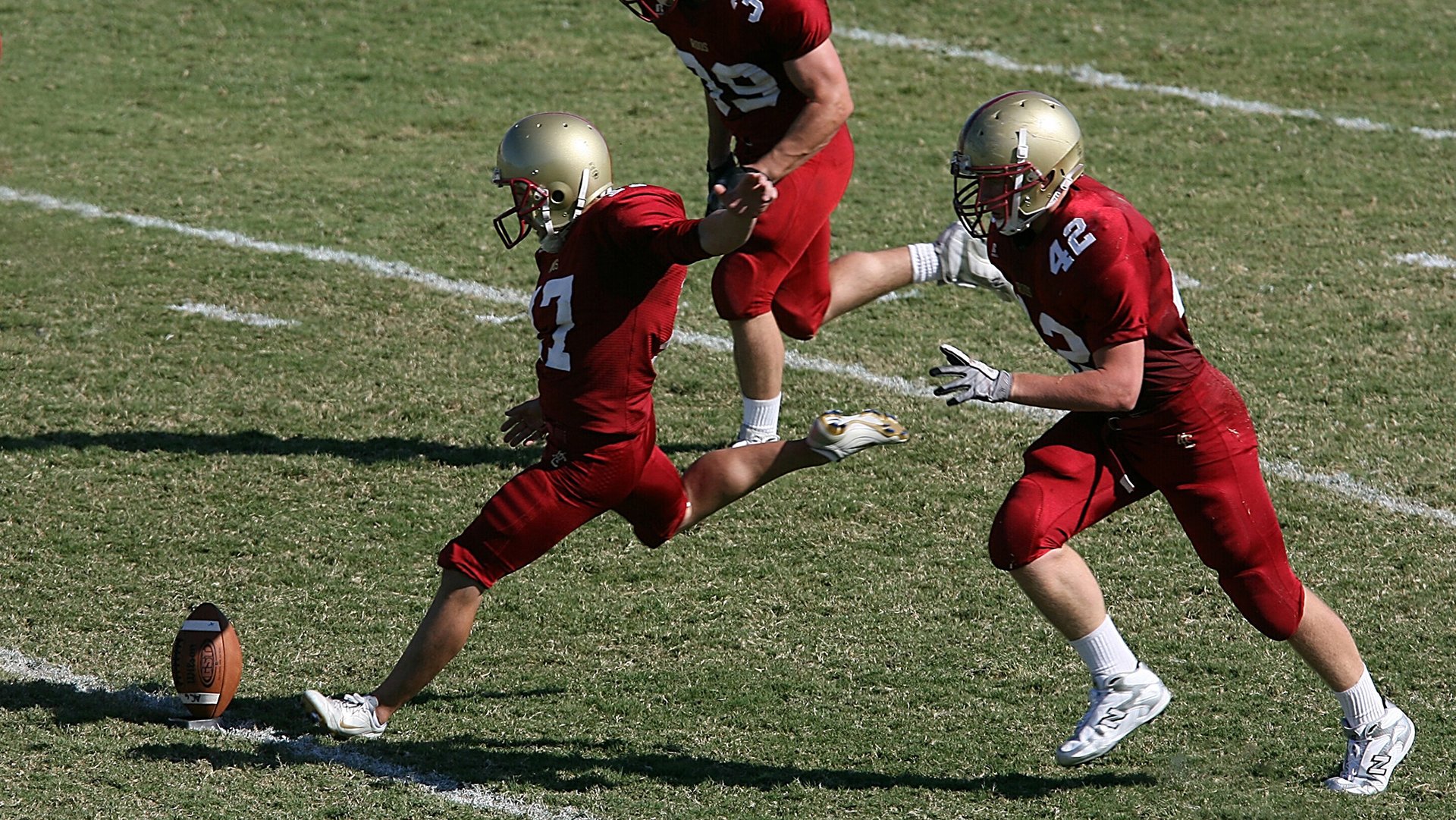 JIUYOU GAMING-中国足球职业俱乐部多渠道融资模式创新，中国投资的足球俱乐部